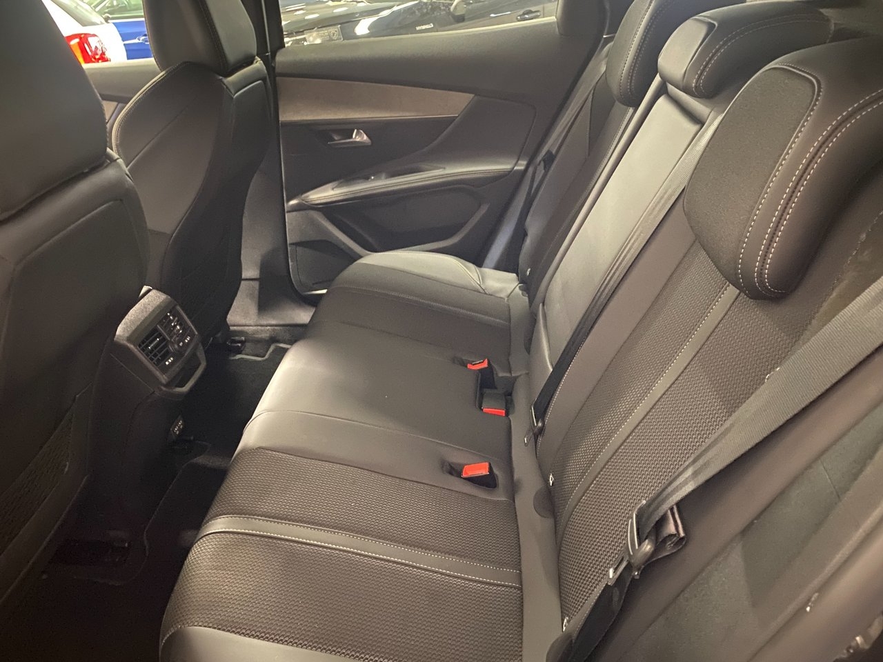 Peugeot 3008 1.2 PureTech 130 GT 2023, bild 7/10