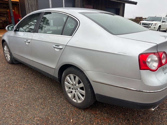 Volkswagen Passat 2008, bild 2/9