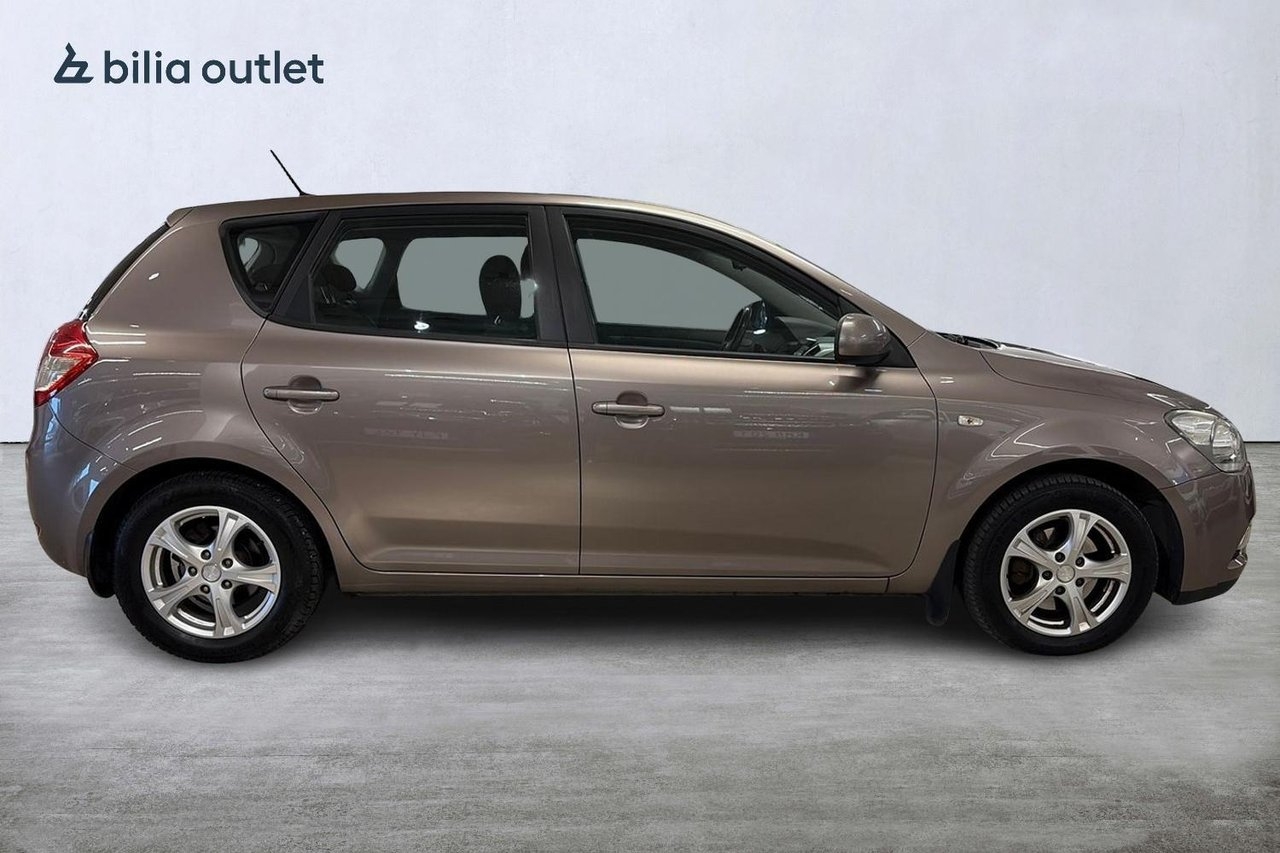Kia Ceed 1.6 EX 2010, bild 5/10