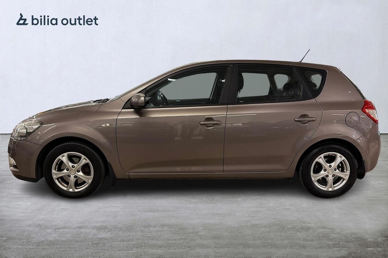 Kia Ceed 1.6 EX 2010, photo 9/10