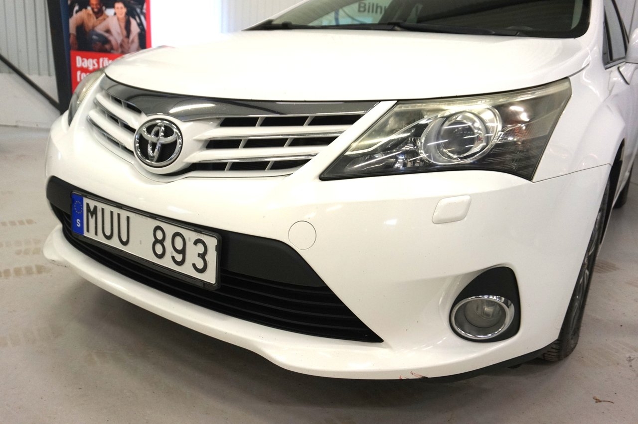 Toyota Avensis 2.0 D-4D Business 2012, bild 4/10