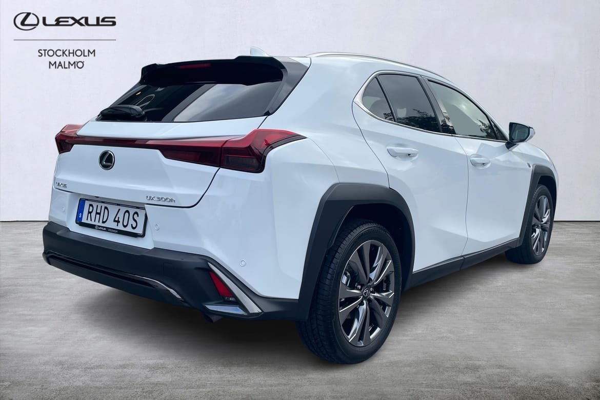 Lexus UX 300h F Sport Design 2026, bild 7/10