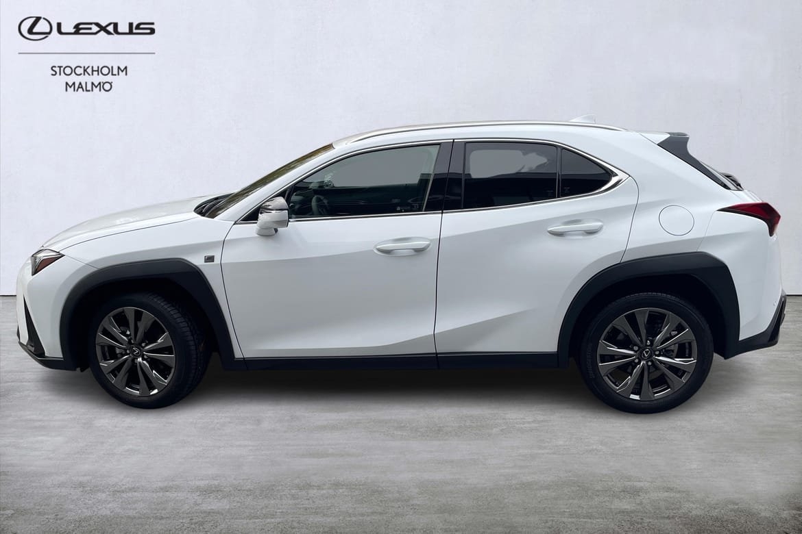 Lexus UX 300h F Sport Design 2026, bild 2/10