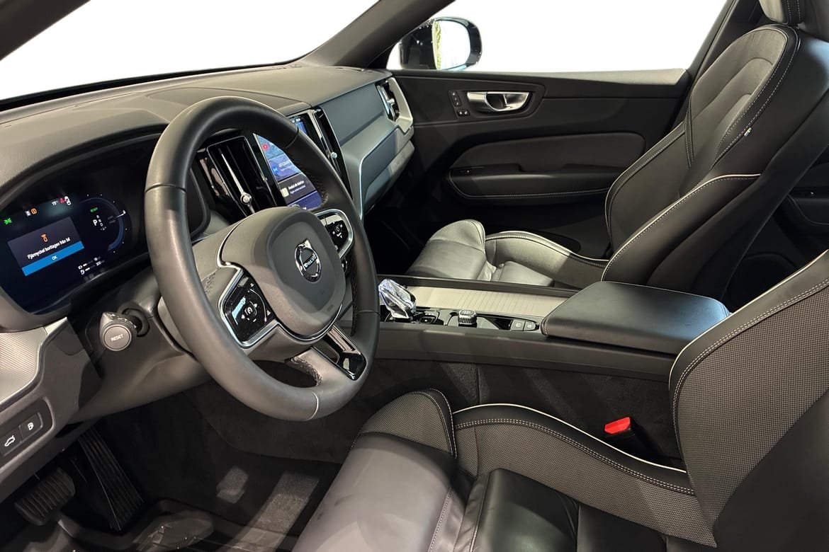 Volvo XC60 T6 Plus Dark 2024, bild 7/10