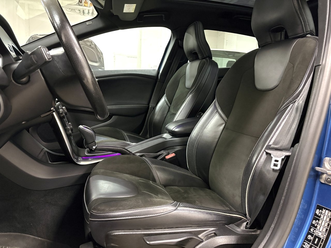 Volvo V40 D3 R Design 2017, bild 4/10
