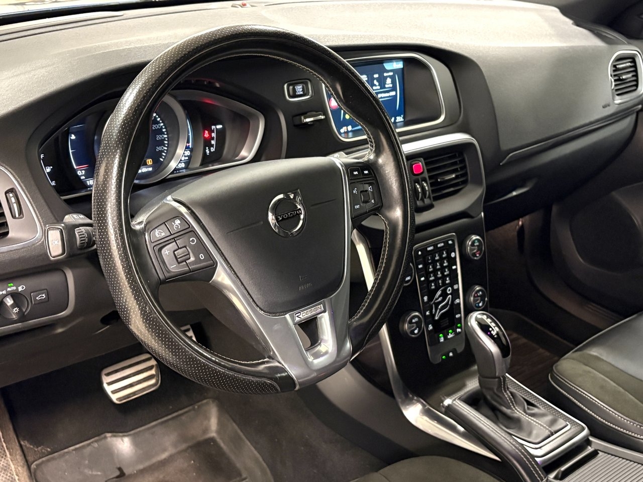 Volvo V40 D3 R Design 2017, bild 7/10