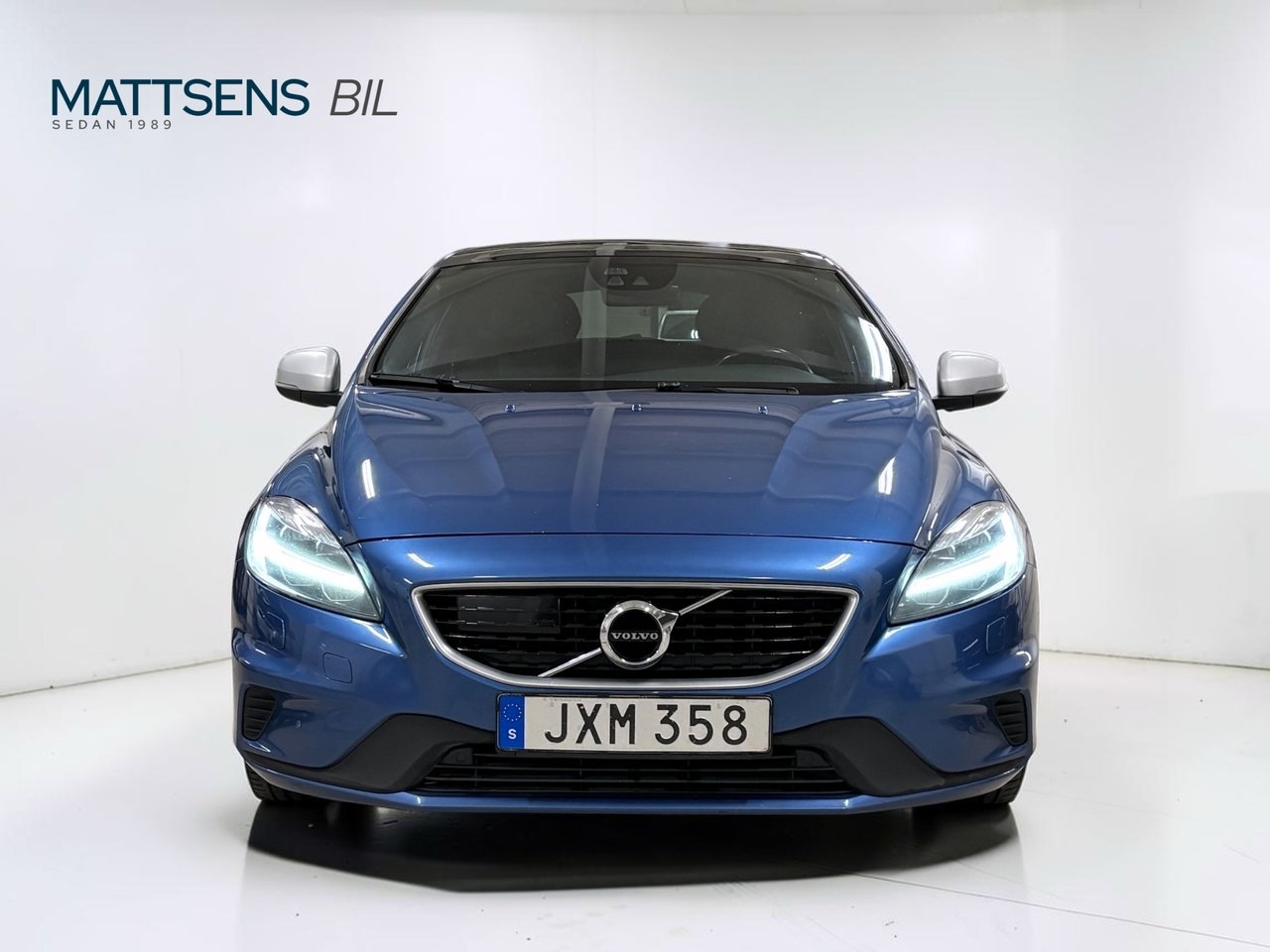Volvo V40 D3 R Design 2017, bild 2/10