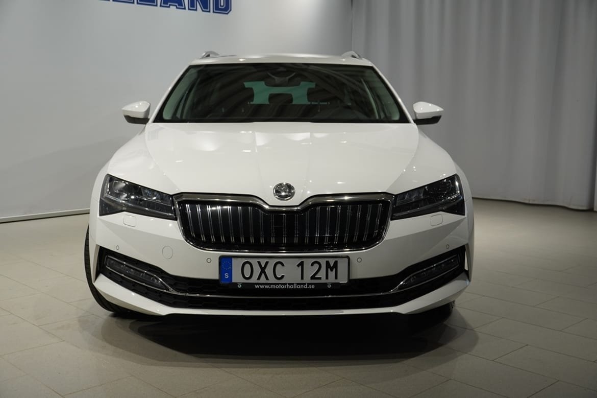 Skoda Superb 1.4 TSI iV Business 2021, bild 2/10