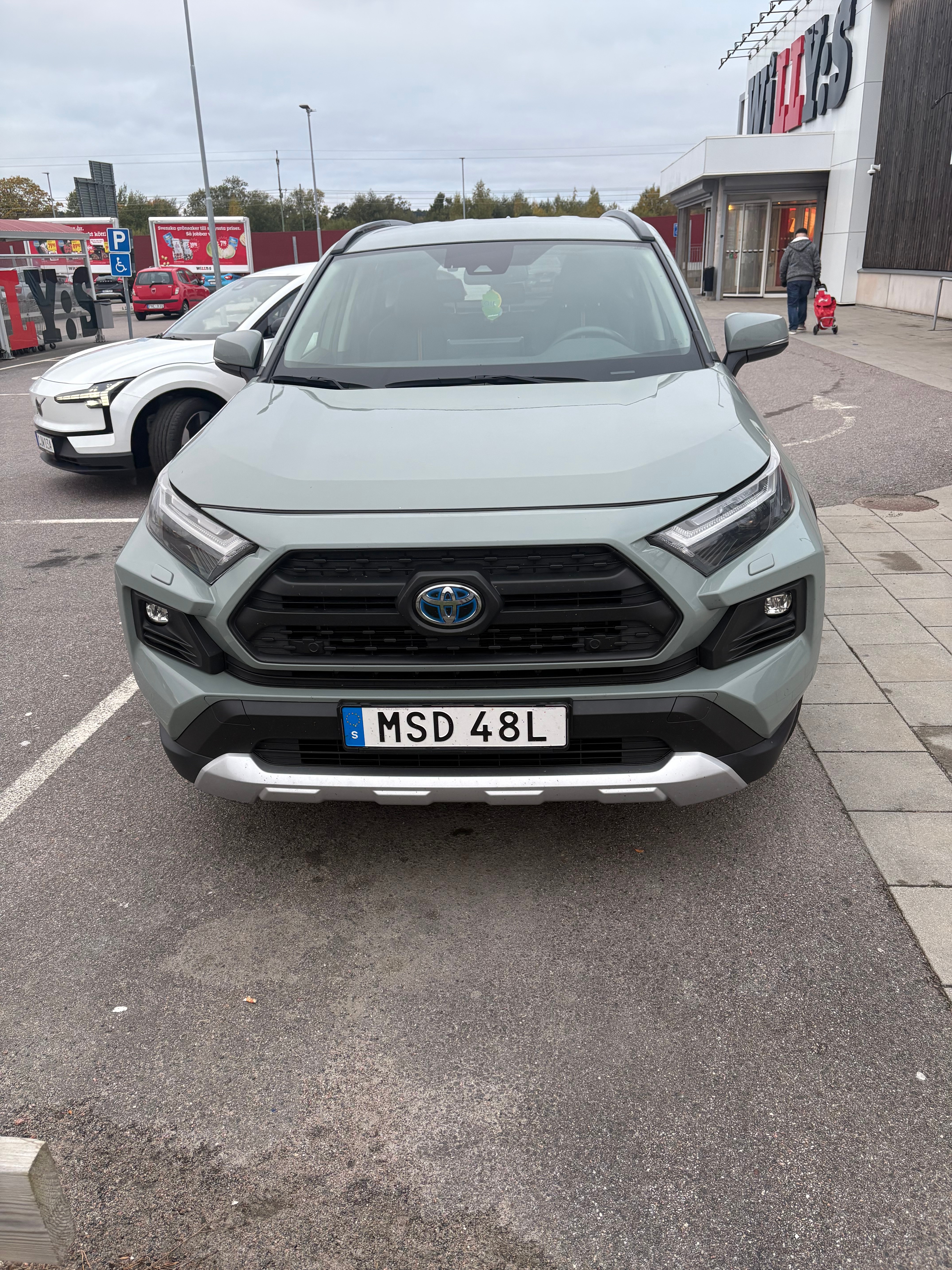 Toyota RAV4 2.5 Hybrid 2022, bild 2/2