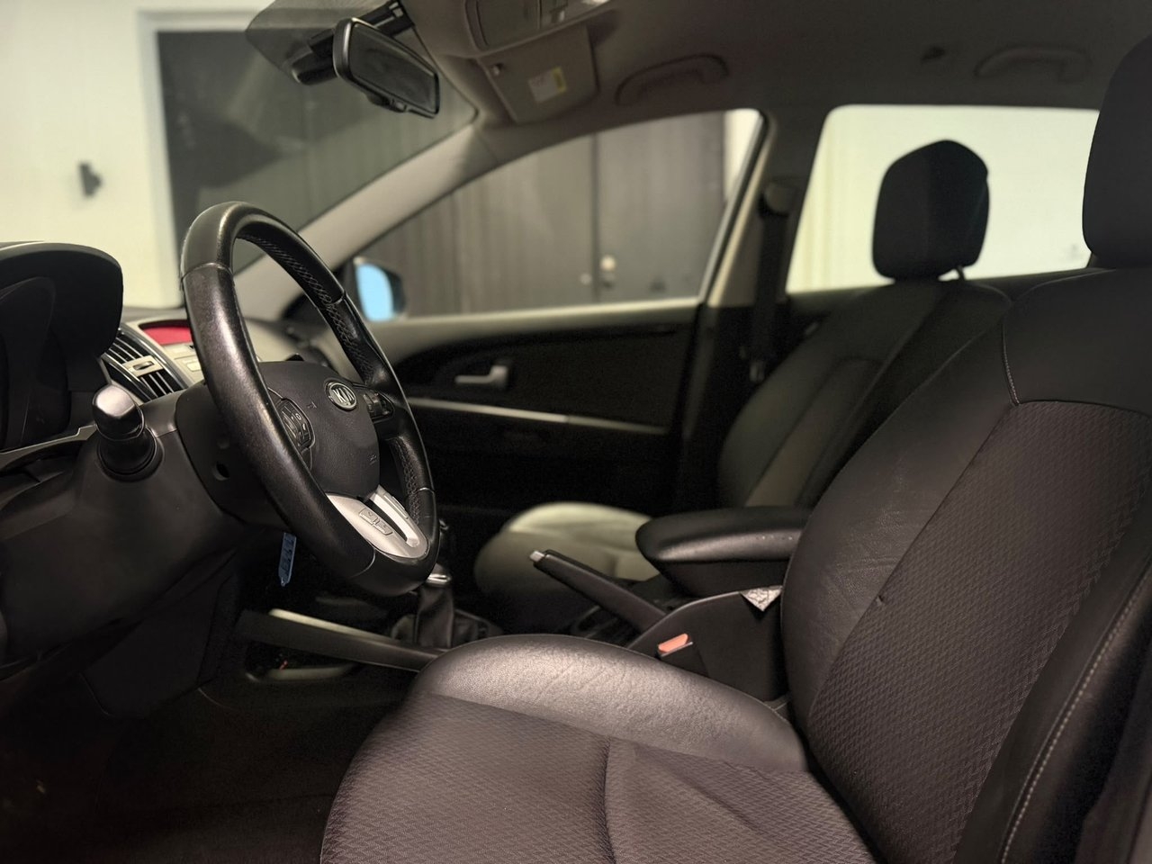 Kia Ceed 1.6 CRDi 115 2010, bild 7/10