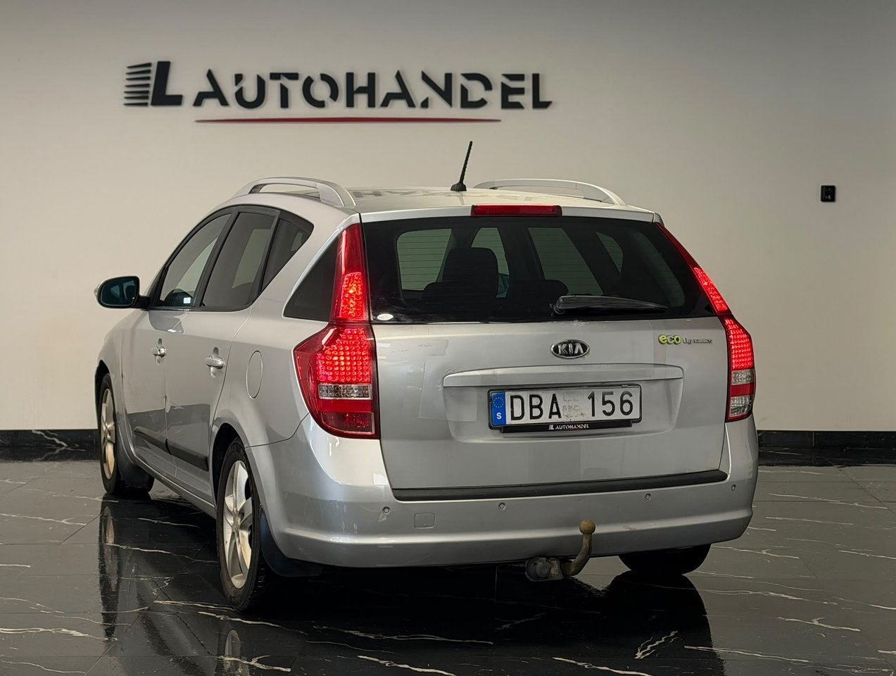 Kia Ceed 1.6 CRDi 115 2010, bild 4/10