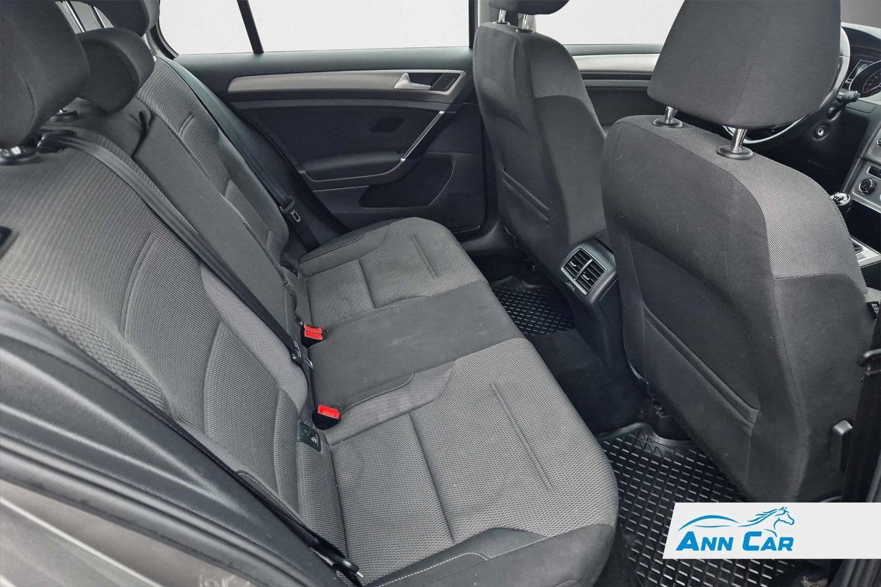 Volkswagen Golf 1.2 TSI 2016, bild 7/9