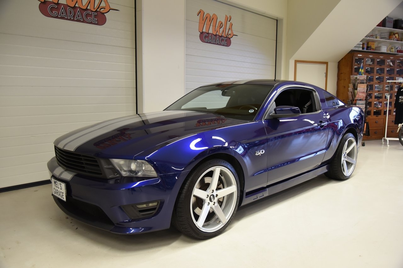 Ford Mustang GT 2011, bild 2/10