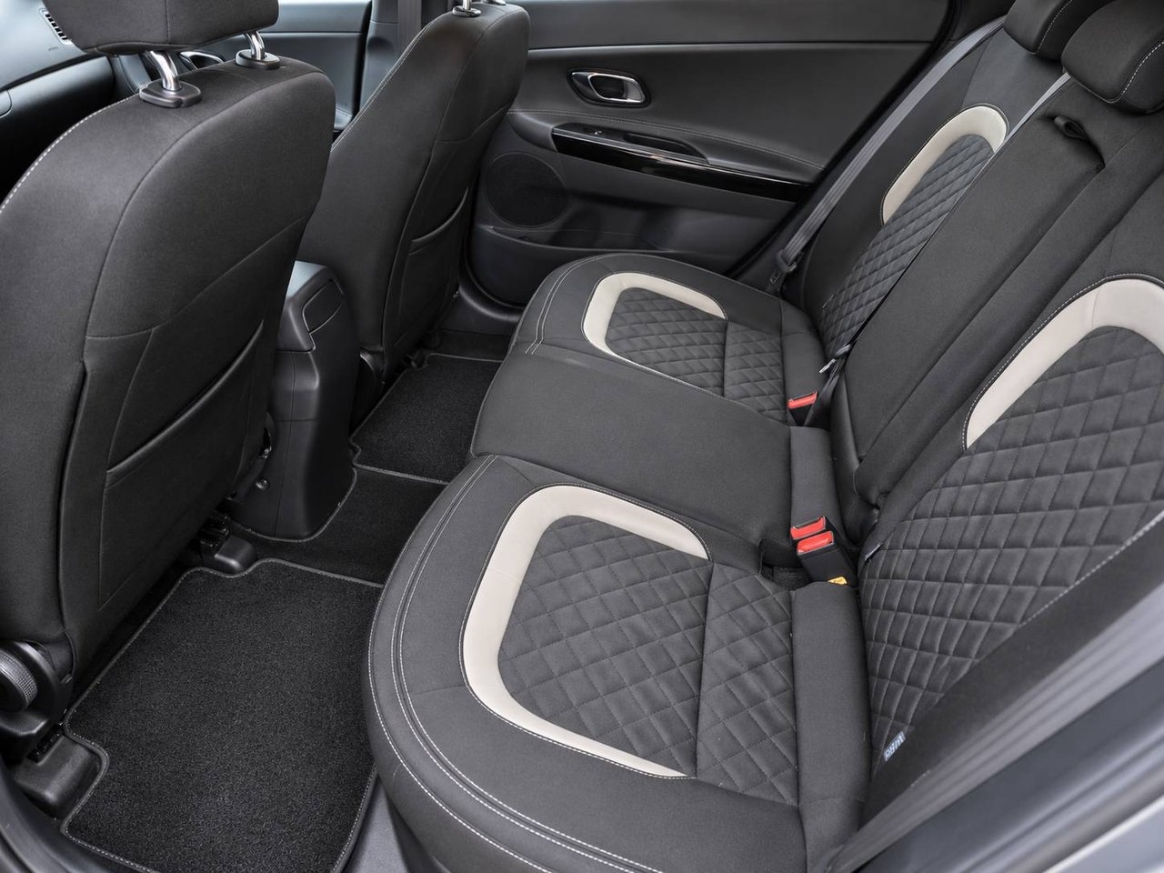 Kia Ceed 1.6 CRDi 136 GT Line 2016, bild 6/10