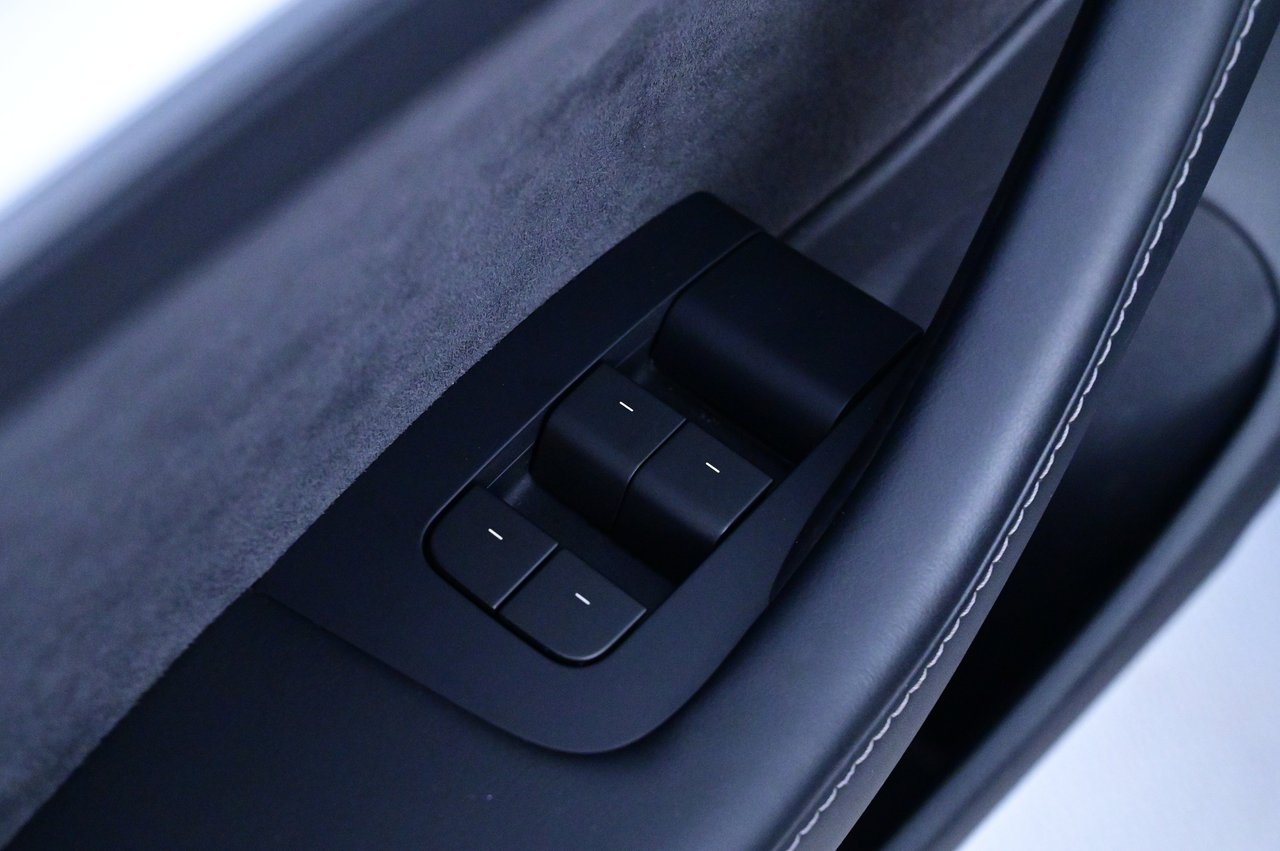 Tesla Model 3 2023, photo 10/10