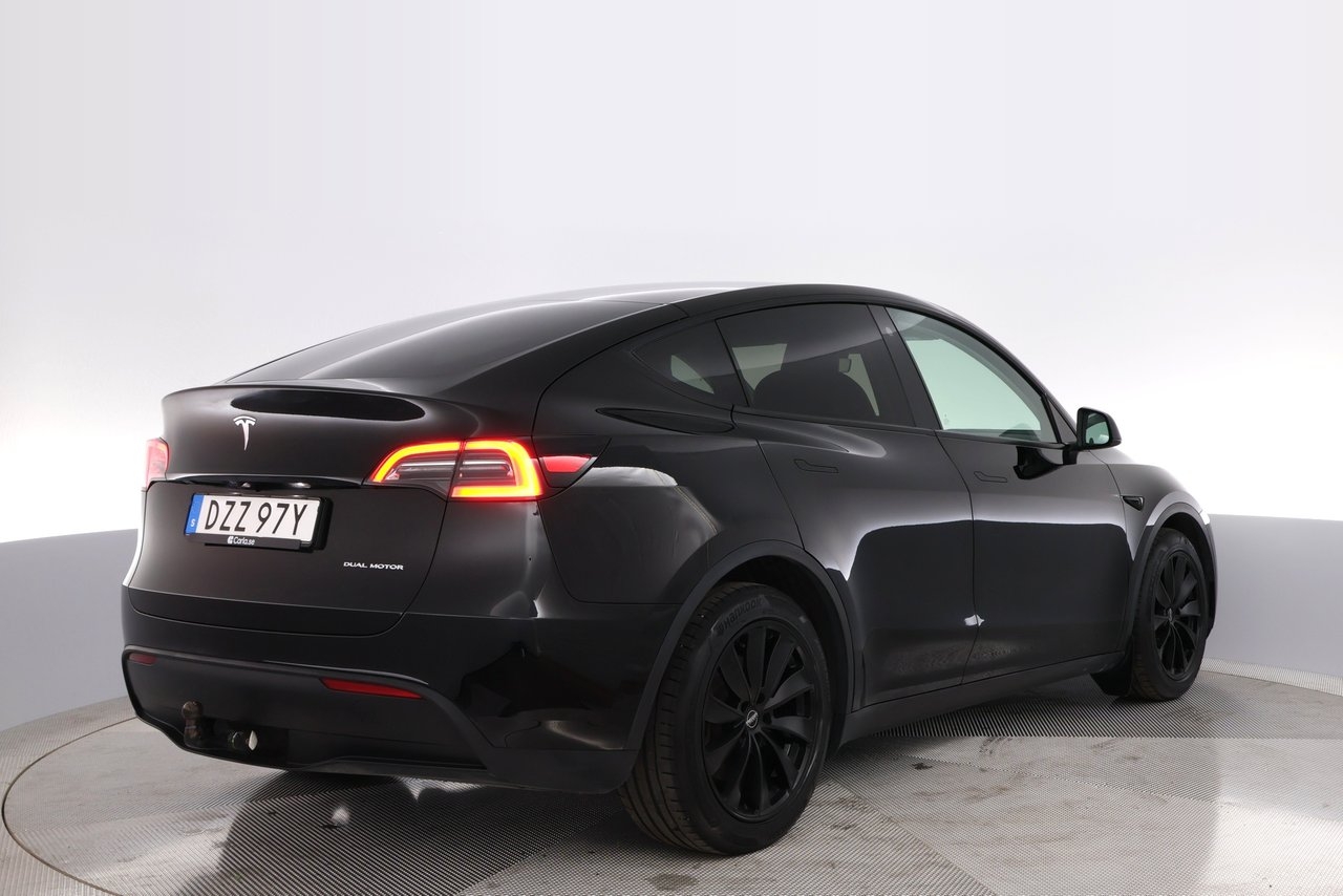 Tesla Model Y 2023, bild 5/10
