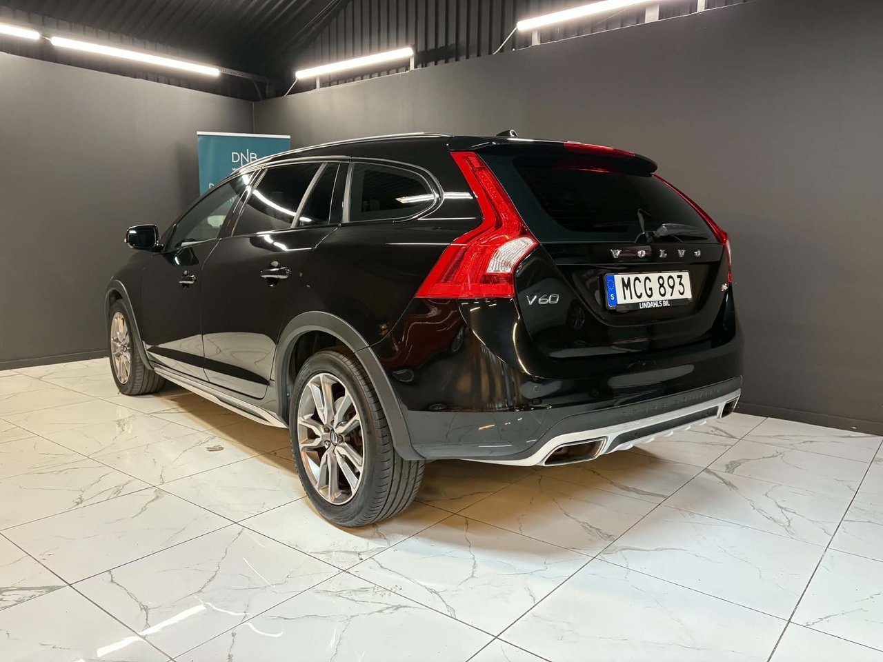 Volvo V60 Cross Country D3 2016, bild 4/10