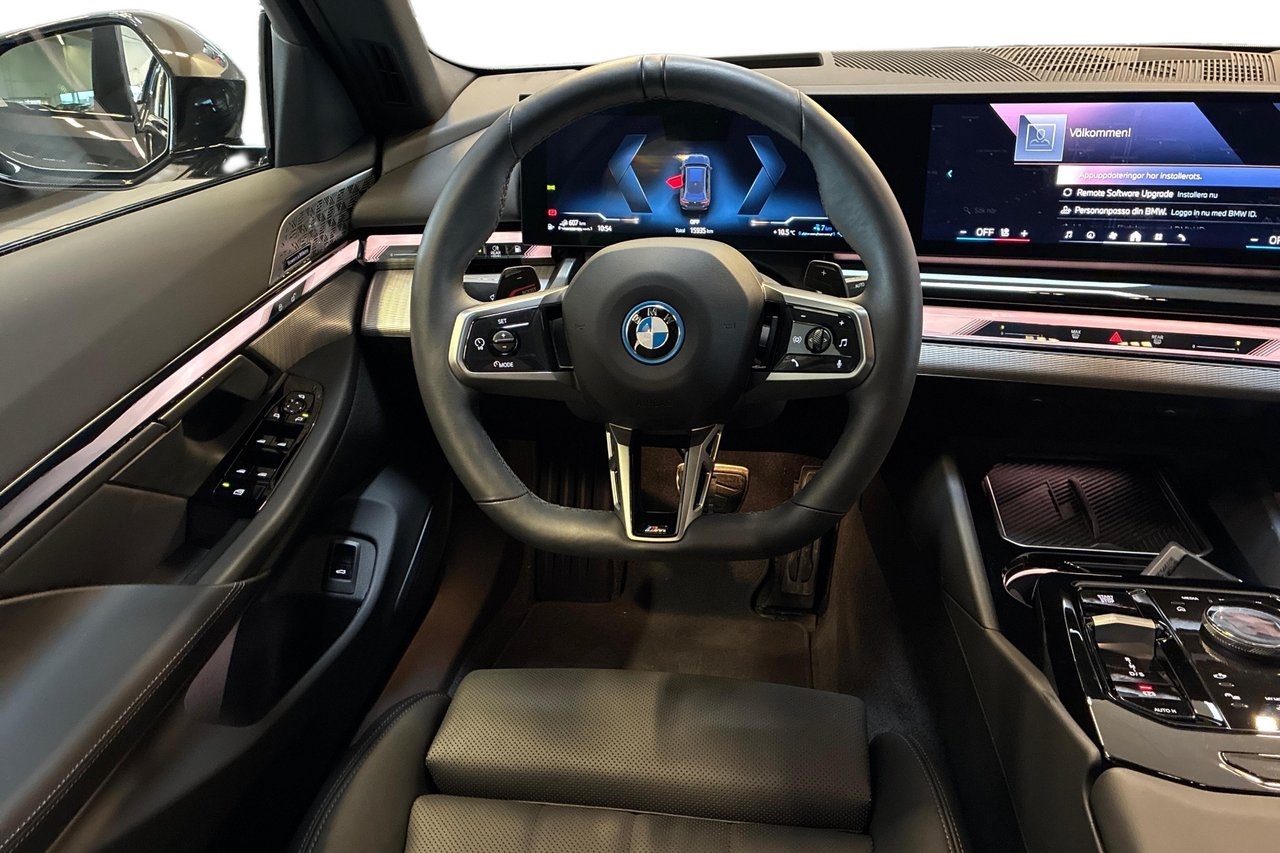 BMW 530e M Sport 2026, photo 9/10