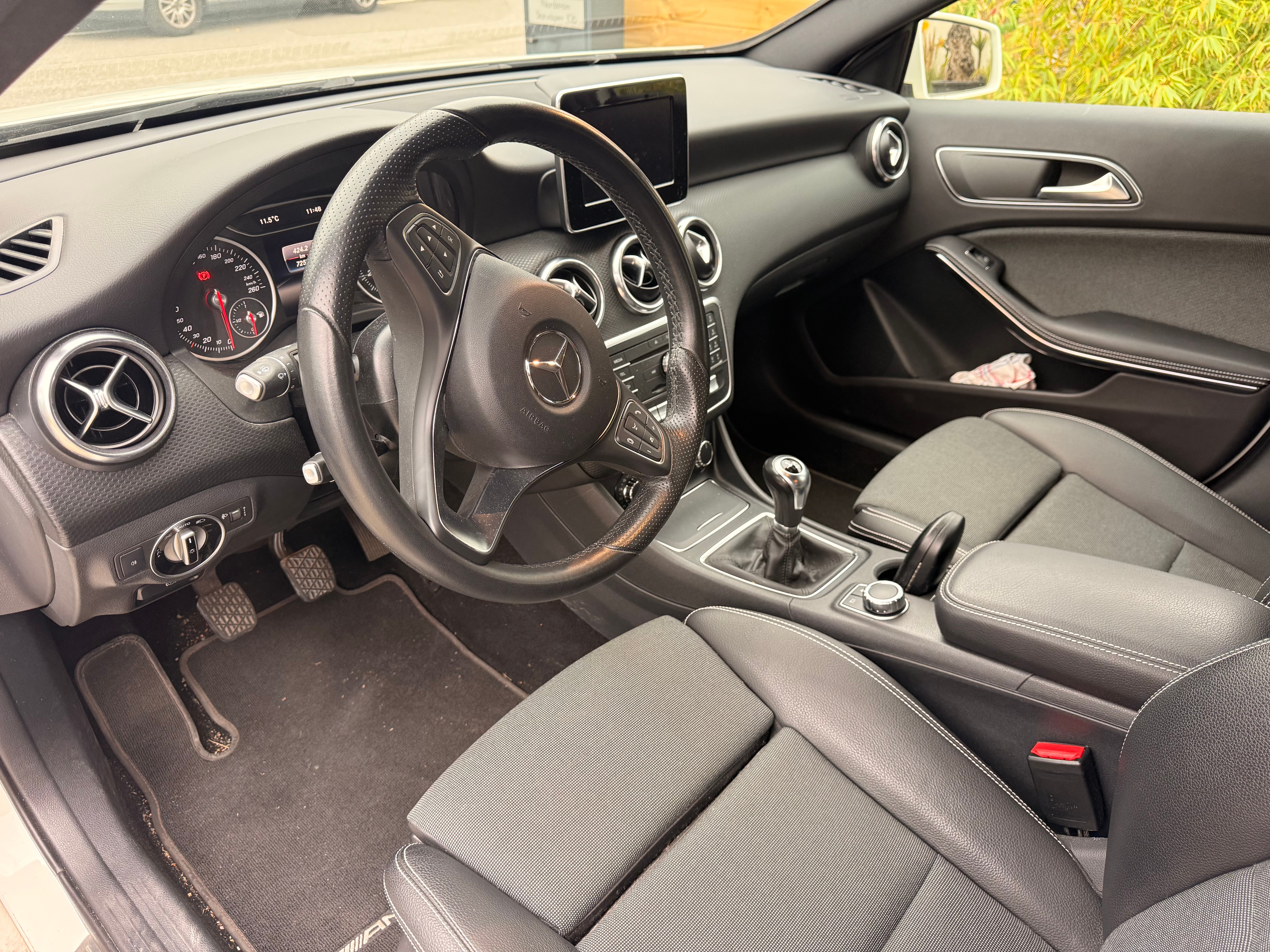 Mercedes-Benz A 180 2018, bild 6/10
