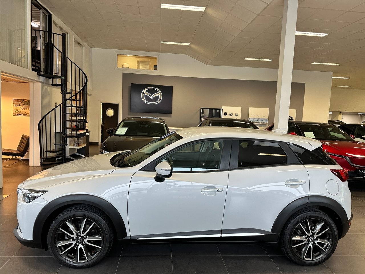 Mazda CX-3 2016, bild 2/10