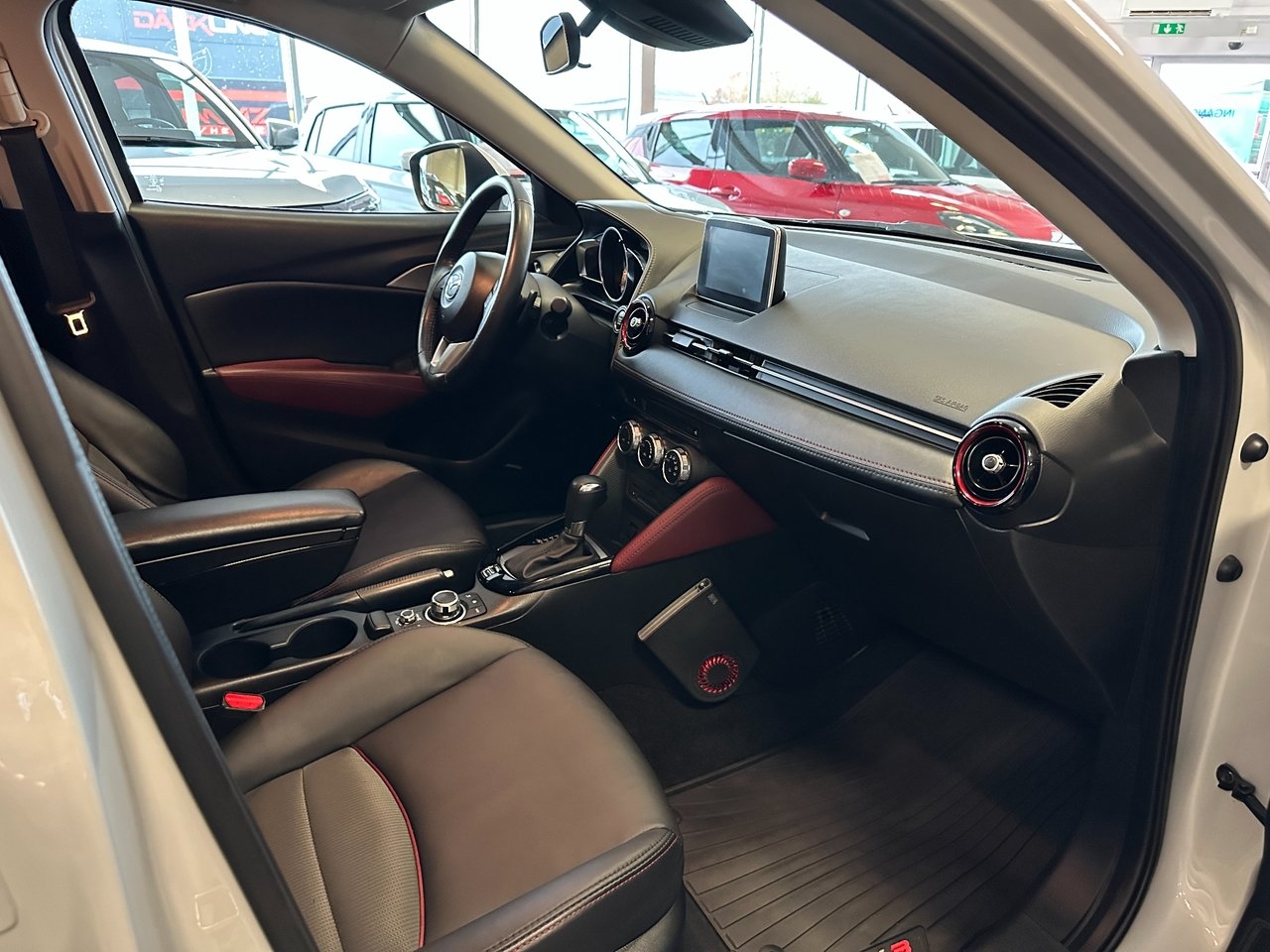 Mazda CX-3 2016, photo 10/10