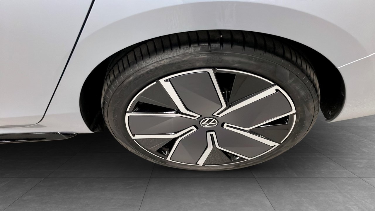 Volkswagen Passat R-Line 2026, bild 6/10