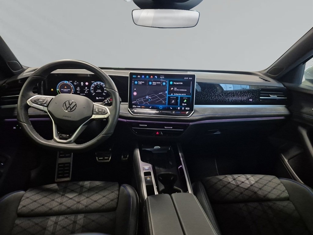 Volkswagen Passat R-Line 2026, bild 7/9