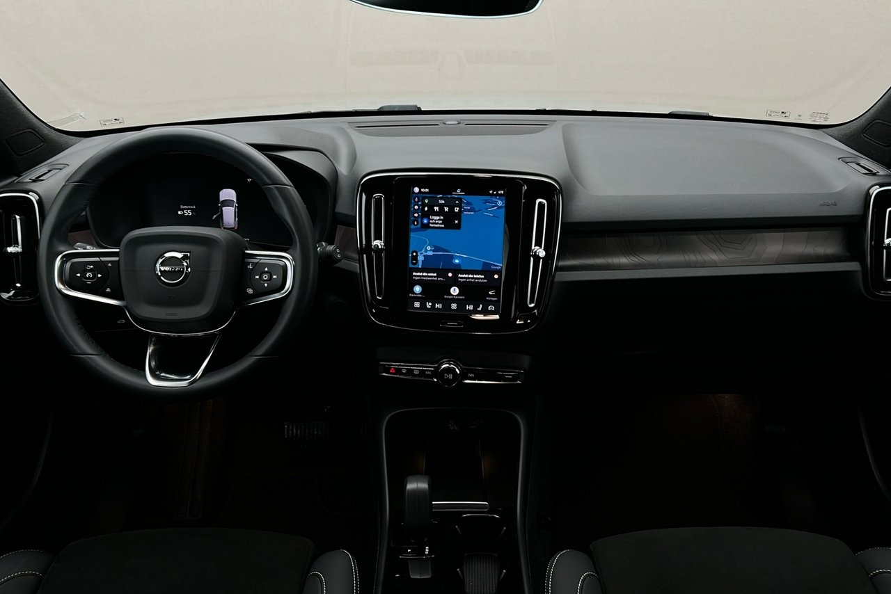 Volvo XC40 Extended Range Core 2024, bild 3/3