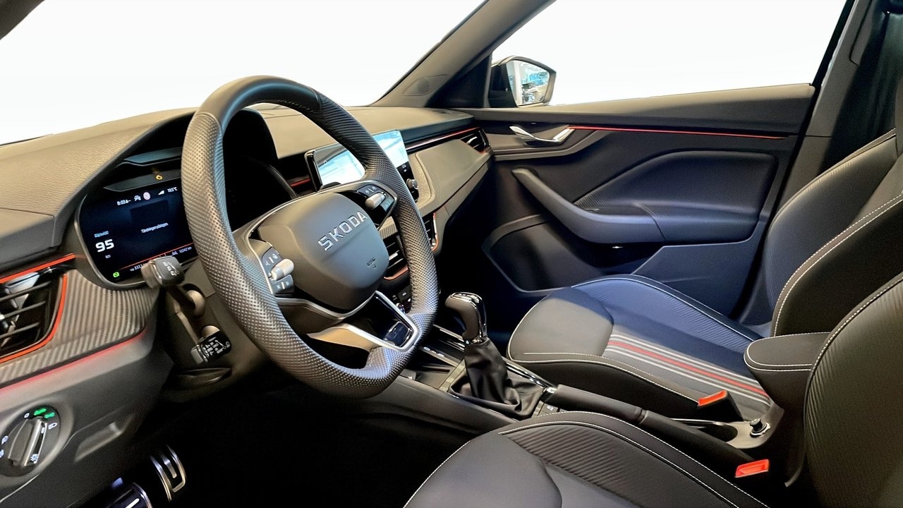 Skoda Kamiq 1.0 TSI Monte Carlo 2026, bild 7/10