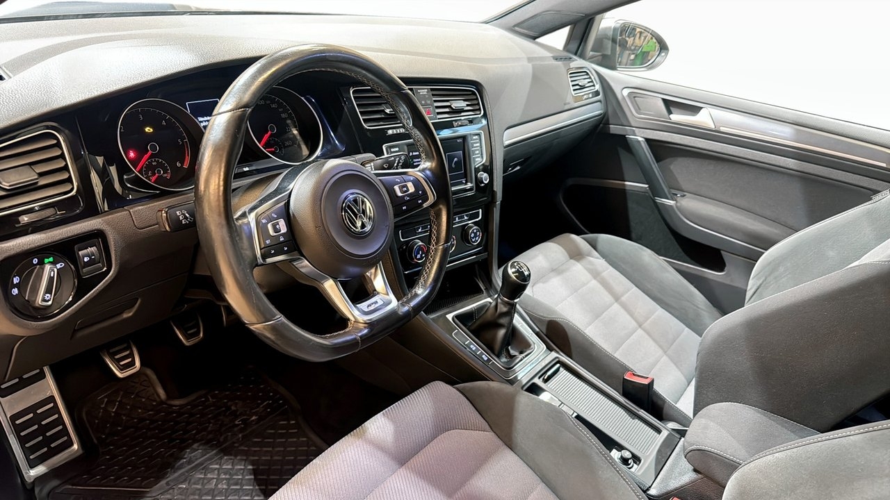 Volkswagen Golf 2.0 TDI R-Line 2016, bild 7/10