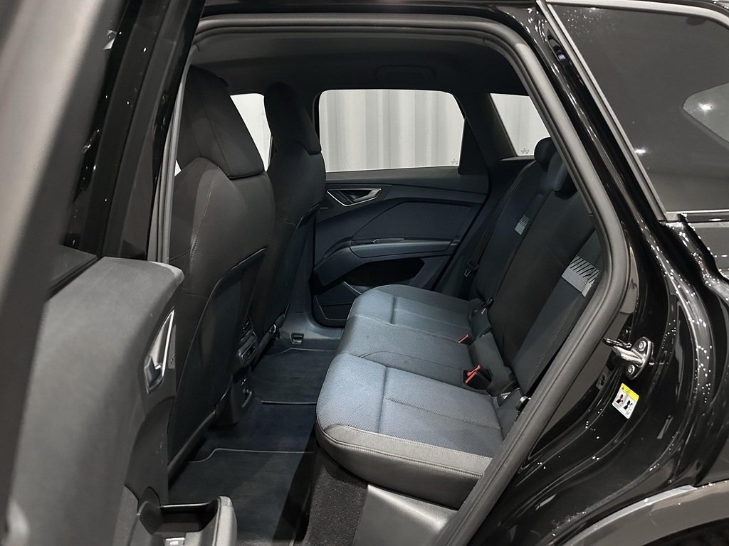 Audi Q4 e-tron 45 2023, bild 7/10