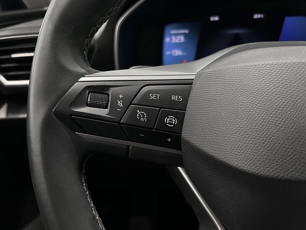Seat Leon 1.0 eTSI 2024, photo 10/10