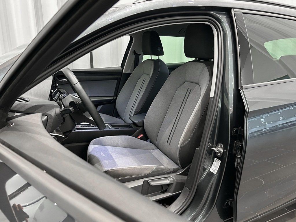 Seat Leon 1.0 eTSI 2024, bild 6/10