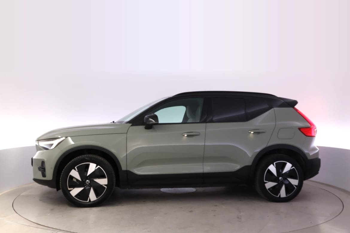 Volvo XC40 Extended Range Ultimate 2024, bild 2/10