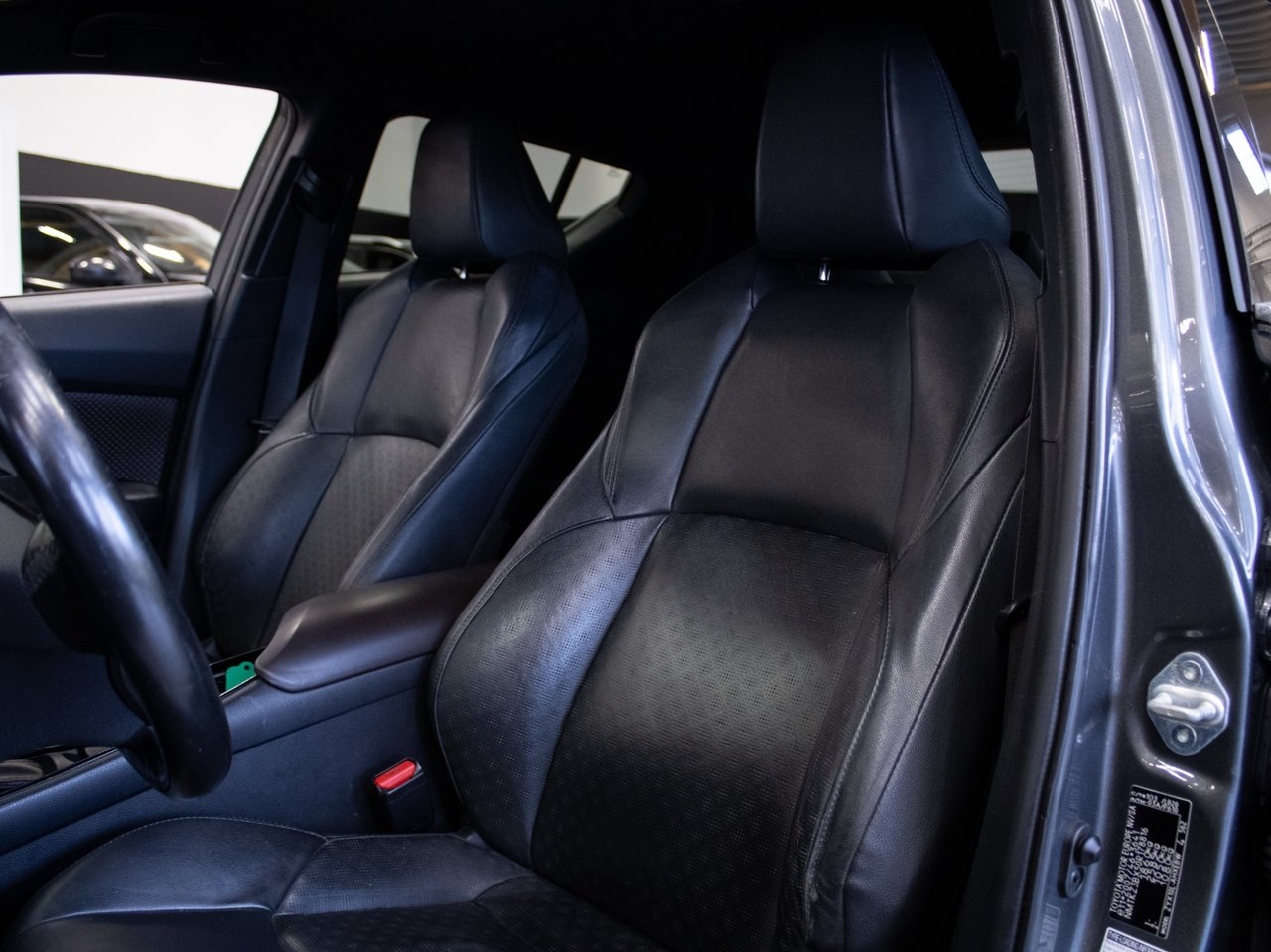 Toyota C-HR 1.8 Hybrid Executive 2018, bild 7/10