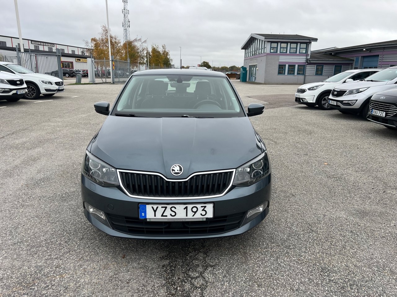 Skoda Fabia 1.0 TSI Style 2018, bild 2/10