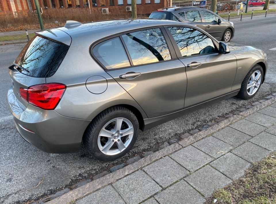 BMW 116d 2016, bild 2/7