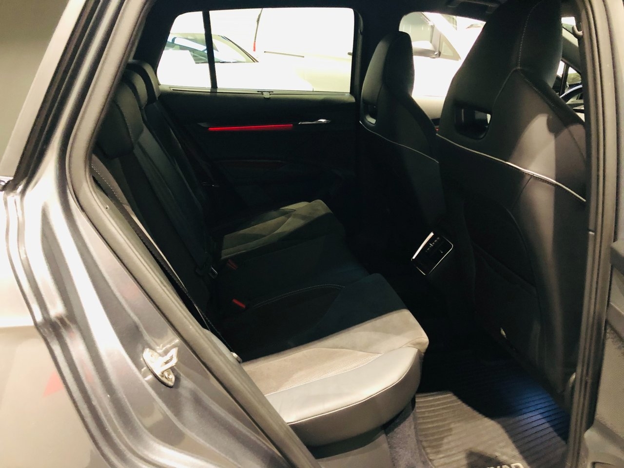 Skoda Enyaq 80 iV Sportline 2023, bild 6/10