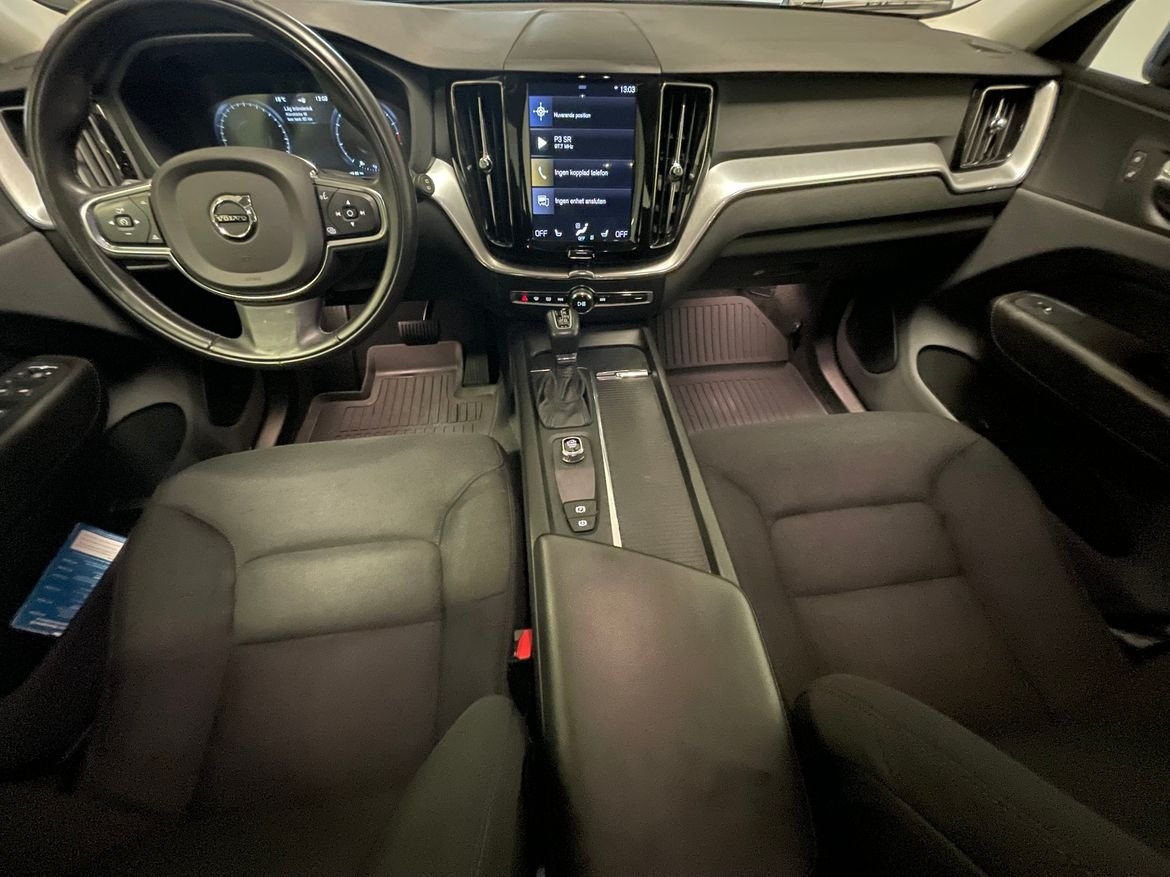 Volvo XC60 T4 Momentum 2020, bild 6/7