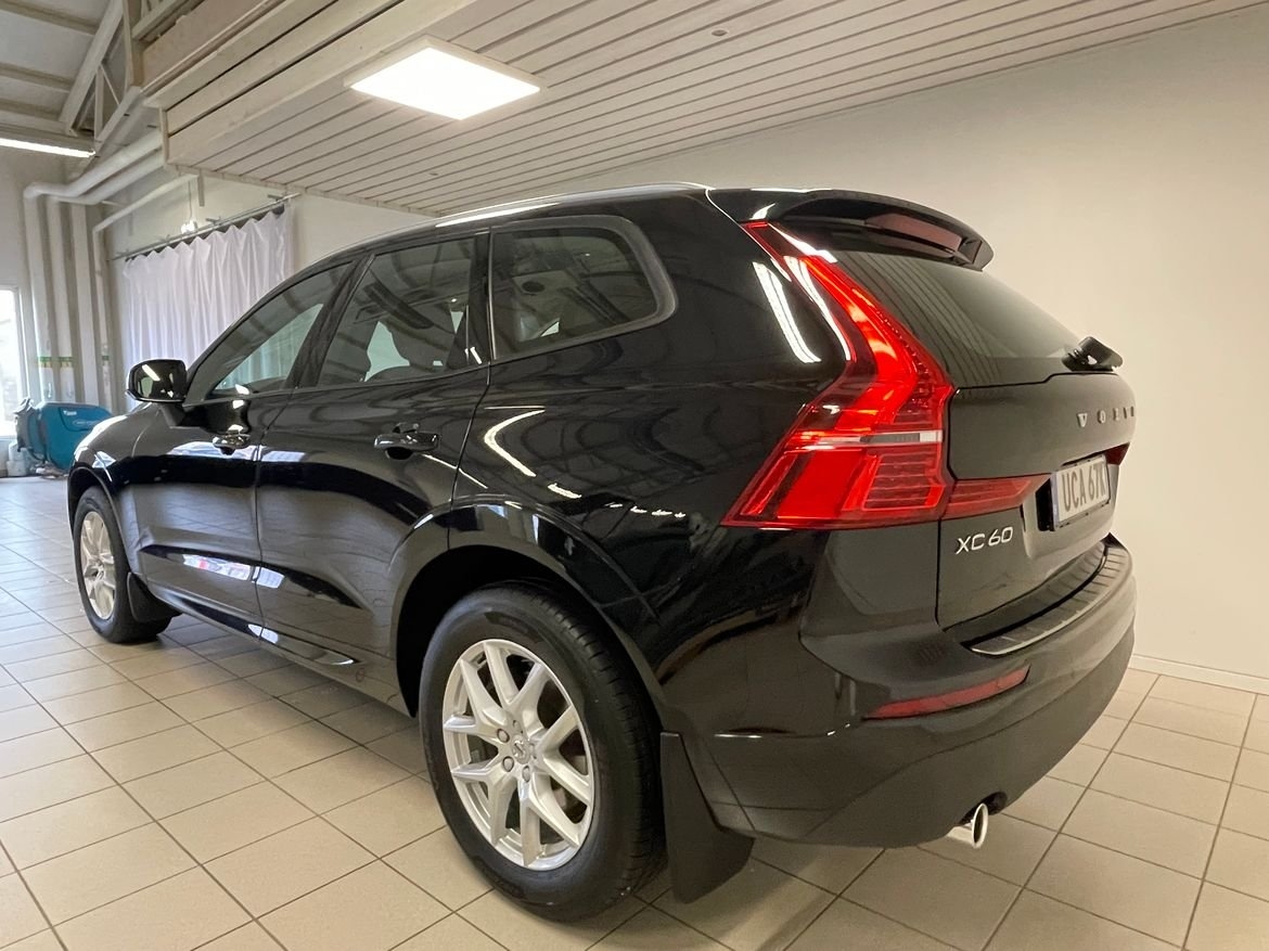 Volvo XC60 T4 Momentum 2020, bild 4/7
