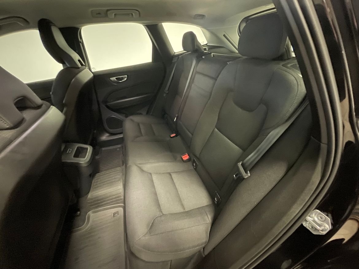 Volvo XC60 T4 Momentum 2020, bild 7/7