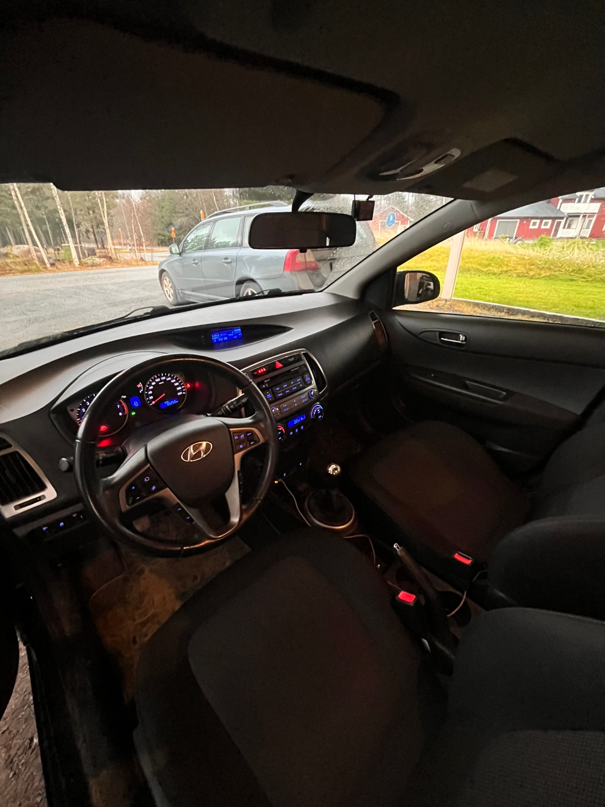 Hyundai i20 1.2 2013, bild 6/8