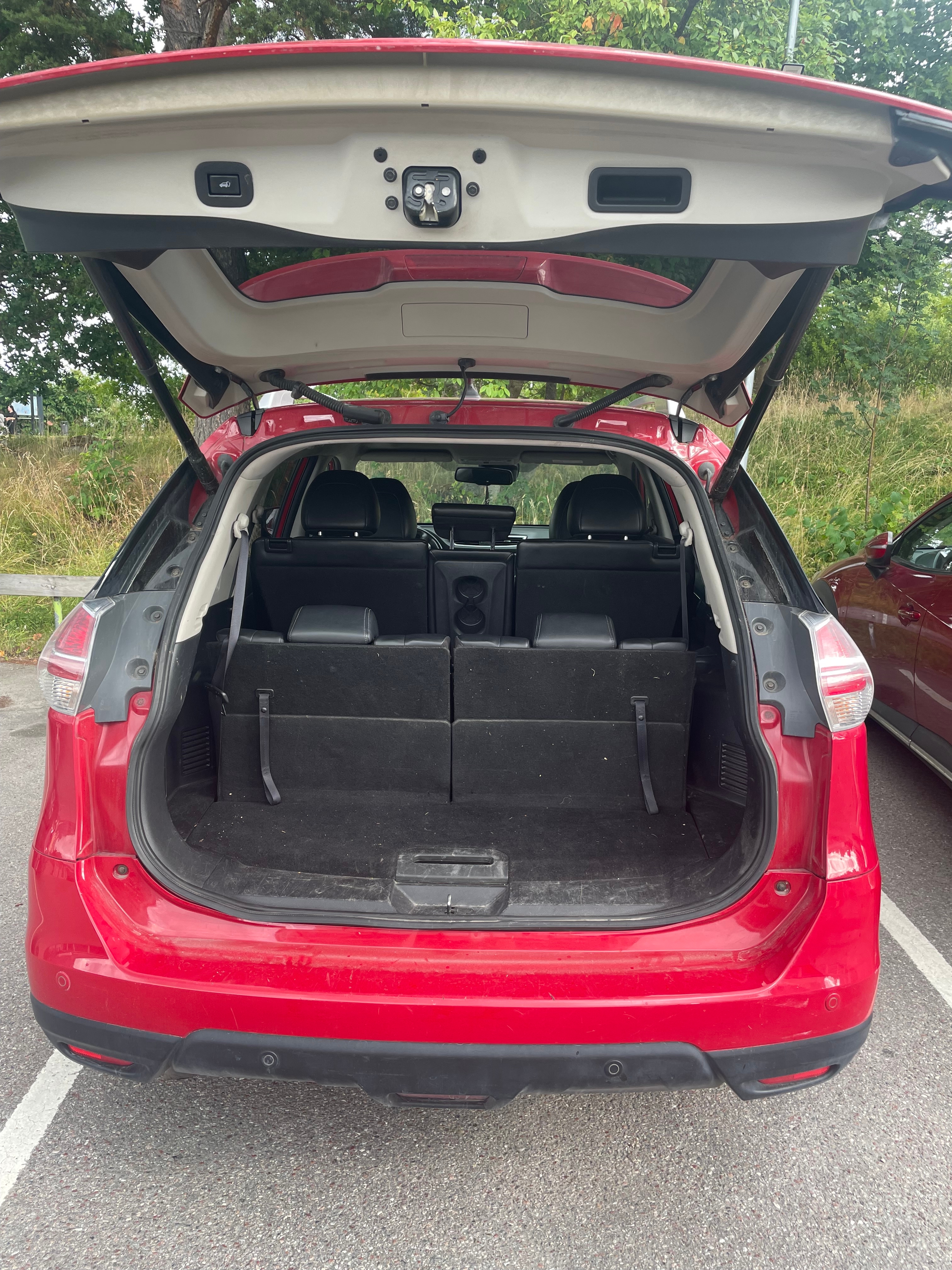 Nissan X-Trail 1.6 dCi 2016, bild 3/4