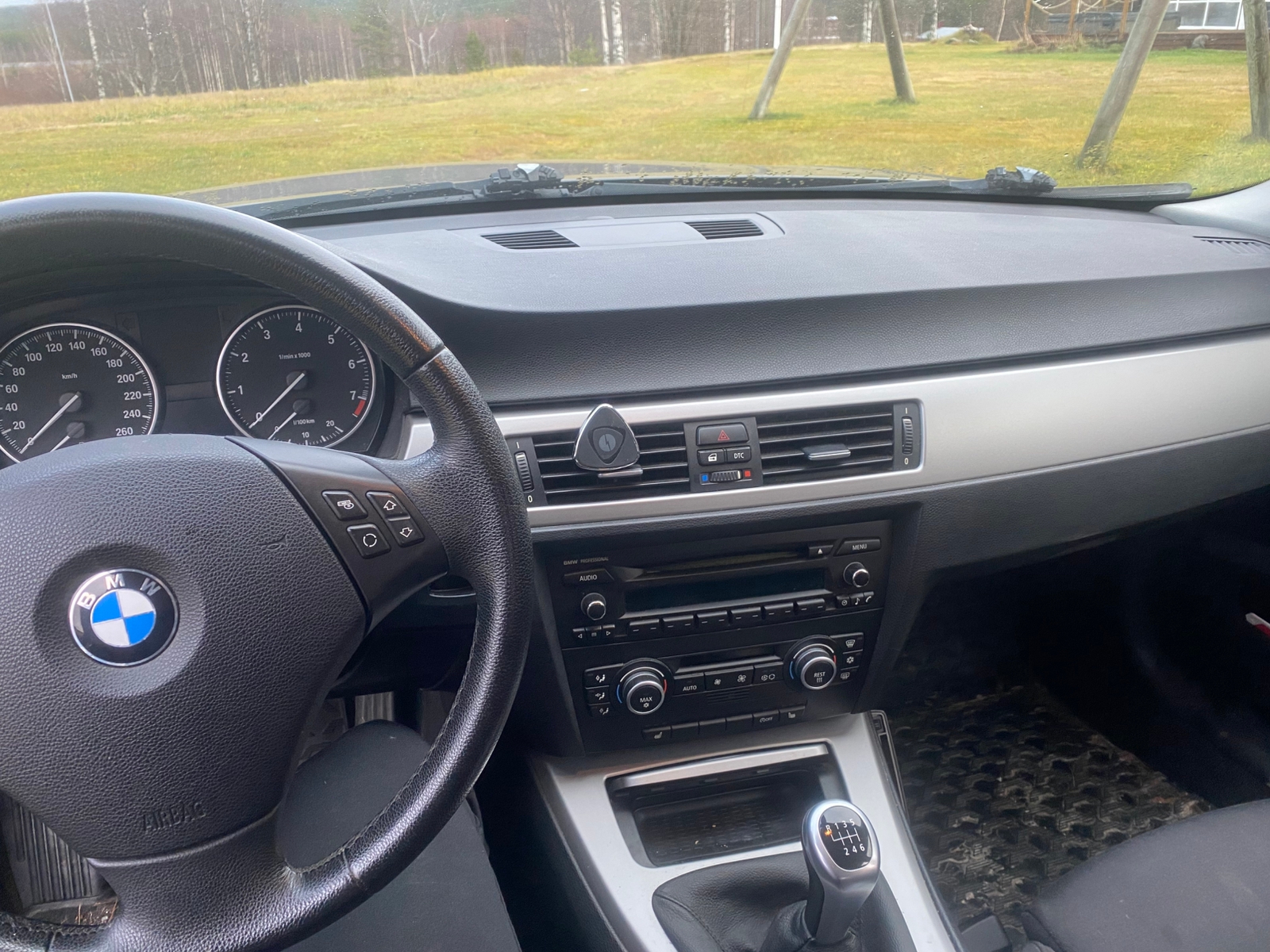 BMW 320i 2008, bild 5/6