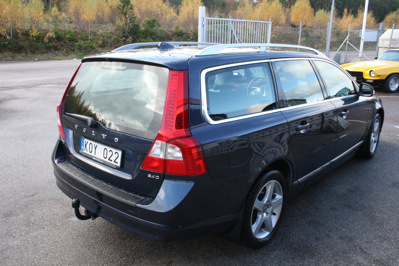 Volvo V70 2.4D Summum Business 2010, bild 2/10