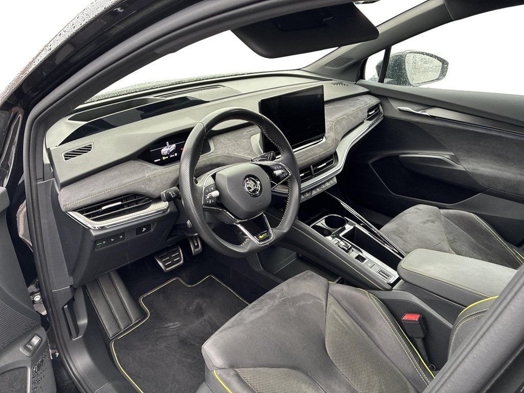 Skoda Enyaq 2023, photo 10/10