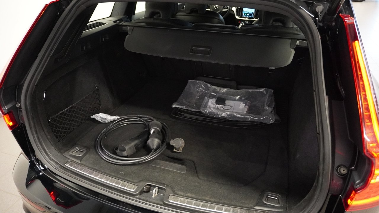 Volvo V60 T6 Plus Dark 2023, bild 5/10
