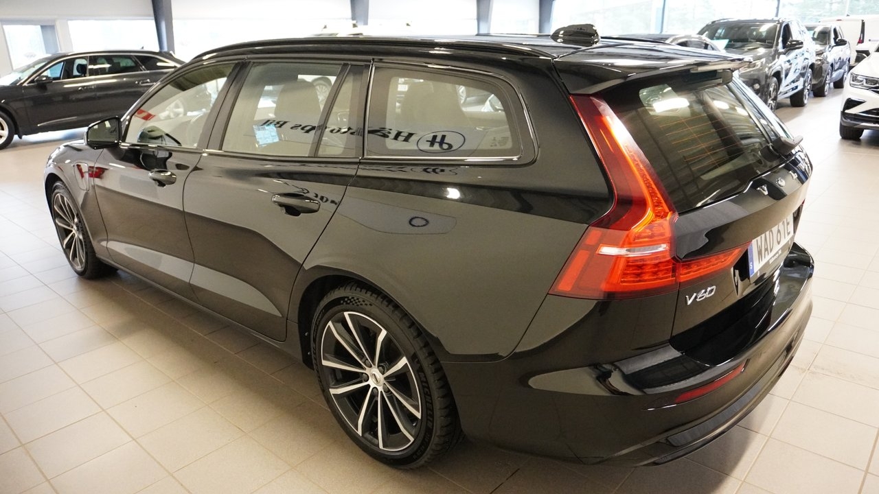 Volvo V60 T6 Plus Dark 2023, bild 6/10