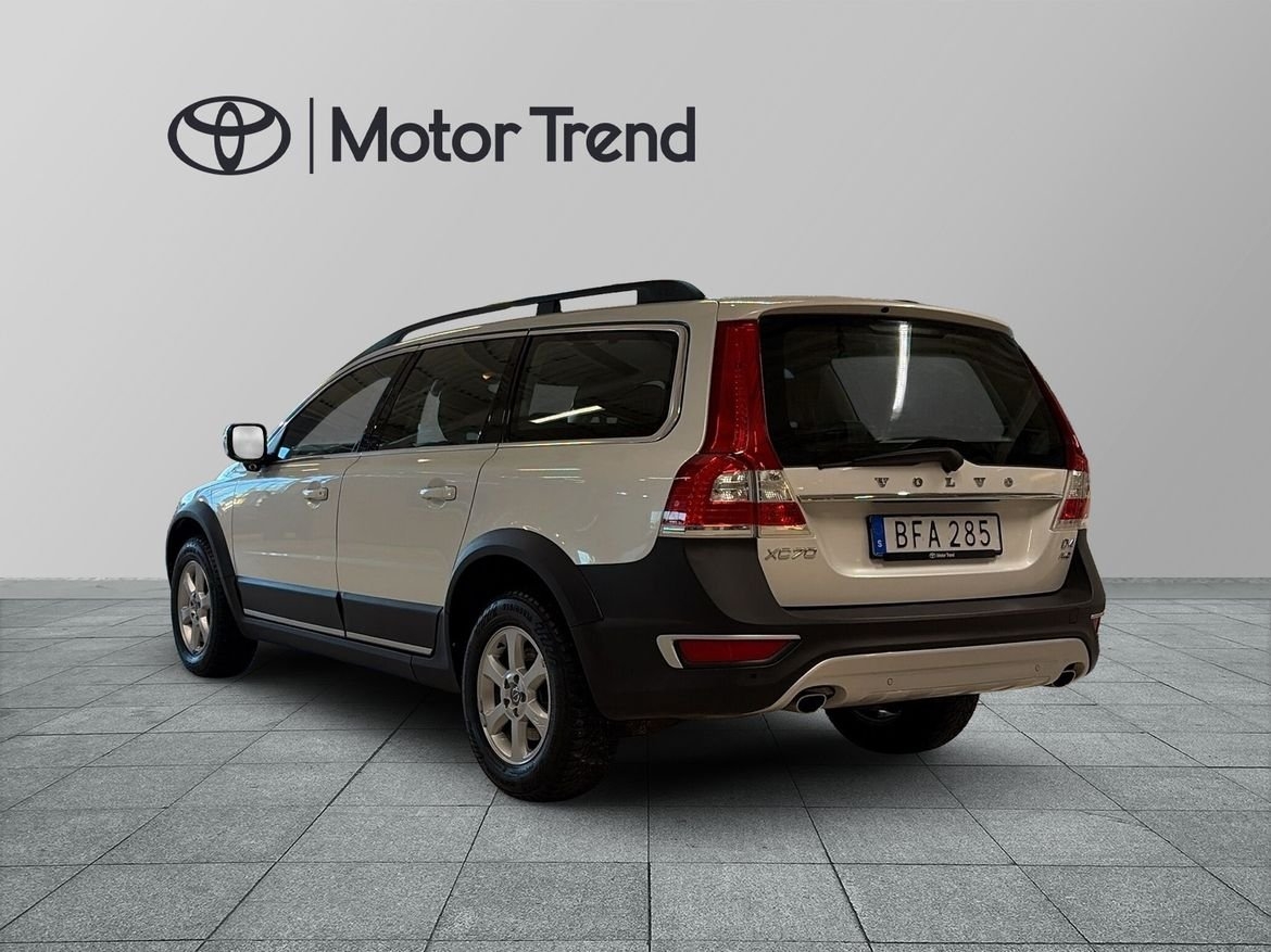 Volvo XC70 D4 Momentum Business 2015, bild 2/10