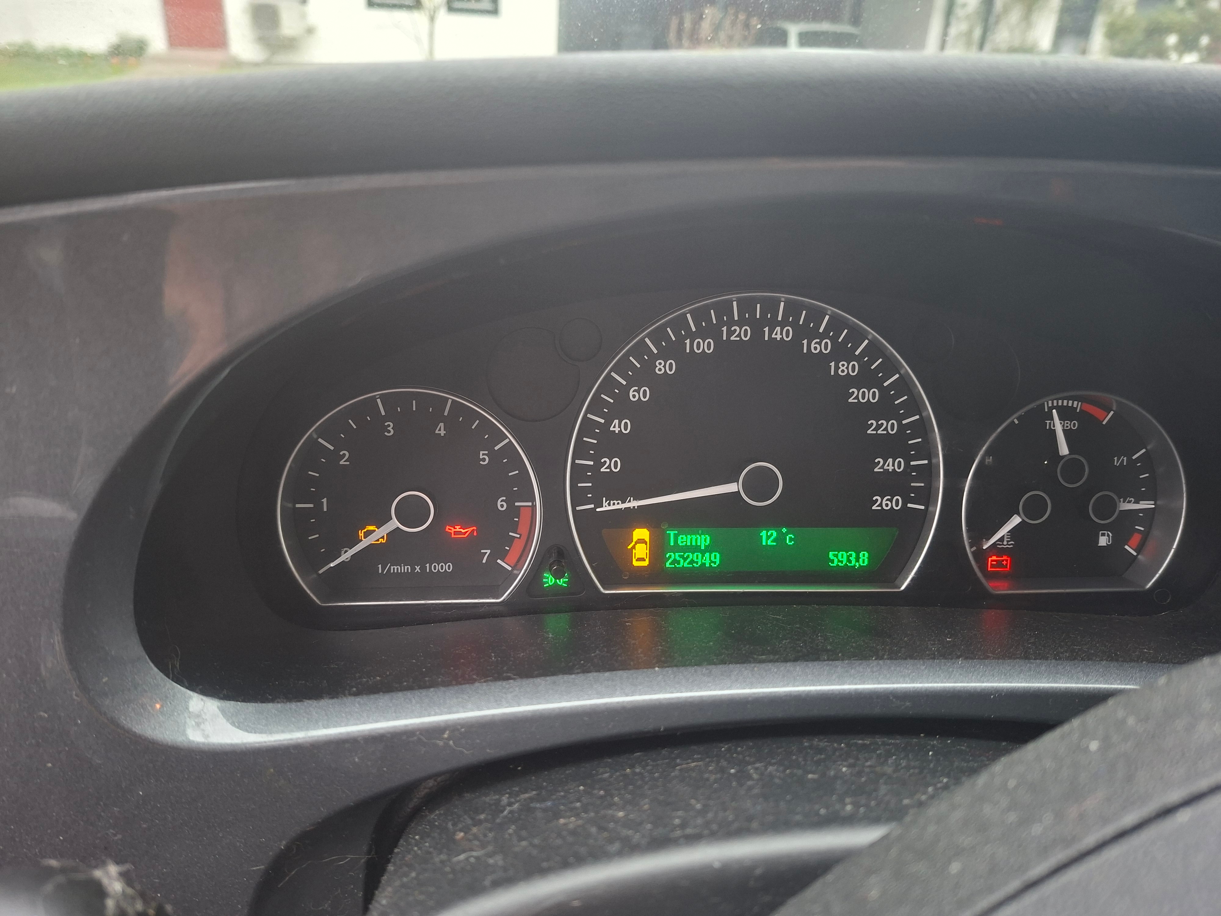 Saab 9-5 2009, kuva 8/9